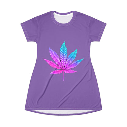 Vibrant Leaf Graphic T-Shirt Dress - Trendy Casual Wear for Summer Celebrations